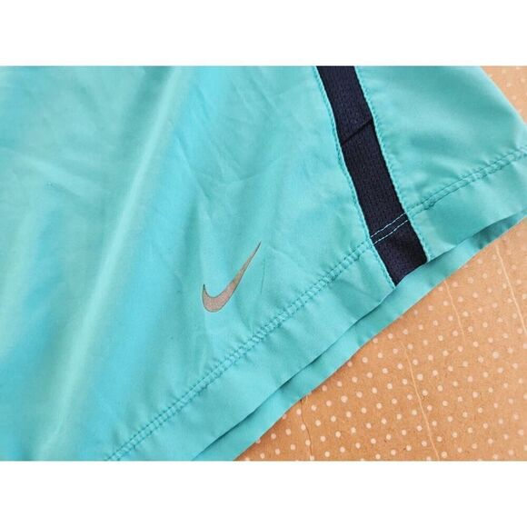 Nike Dri Fit Green Mens Pocket Drawstring Athletic Shorts Size M 9 Inch - Picture 4 of 7